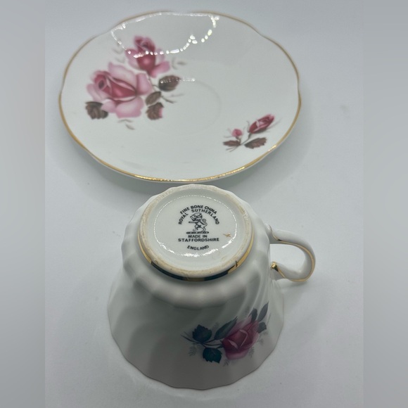 Vintage Royal Sutherland Teacup & Saucer Pink Rose Fine Bone China England - Picture 6 of 9